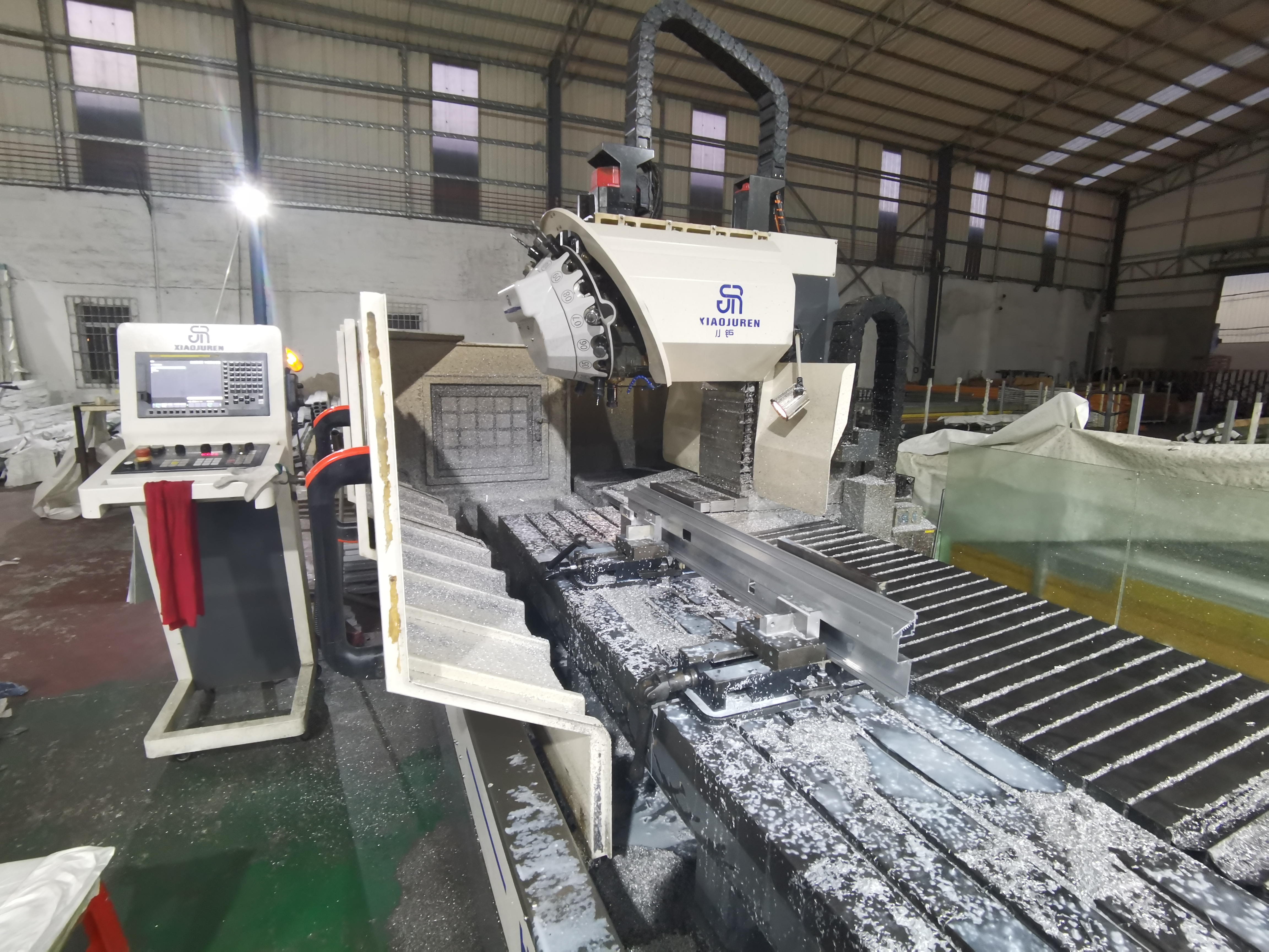 CNC machining of aluminum extrusion